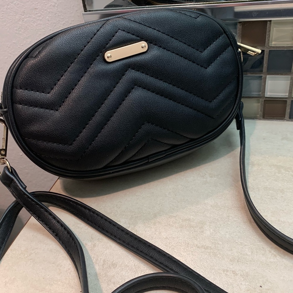 Vintage (thrifted) black faux leather bag